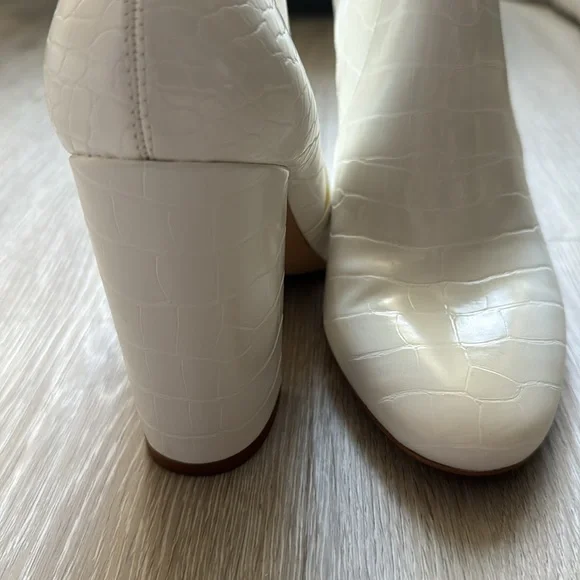 Aldo Booties - Picture 3 of 5